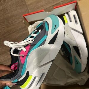 Nike sneakers (multicolor)